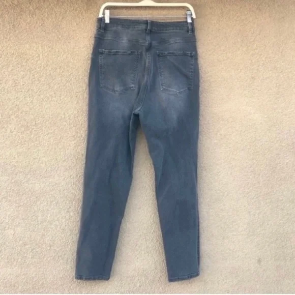 We The Free Zuri Mom Jean in Dusty Roads Size 30 - Picture 8 of 8